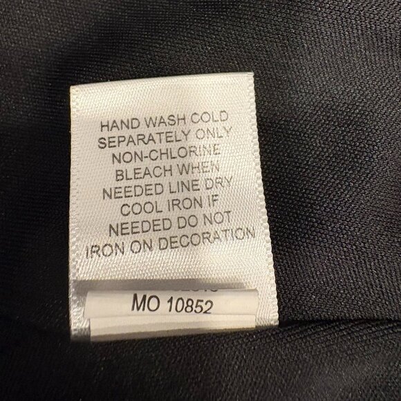 Roz & Ali Floral Printed Blouse - Picture 3 of 4